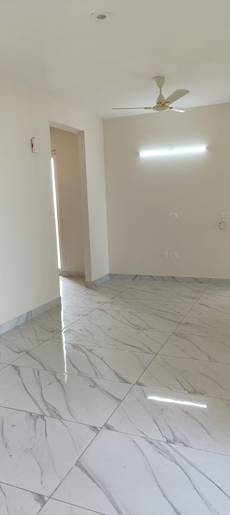 2 BHK + Servant Room Apartment For Sale in Eros Wembley Estat