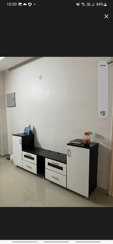 Furnished Amenities in 3 BHK Apartment at Rainbow Vistas, Hi Tech City – for Rent