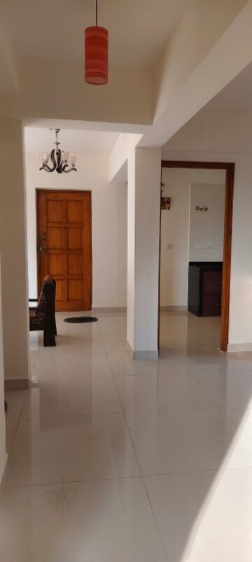 Room in 2 BHK Apartment at Camorlim – for Rent
