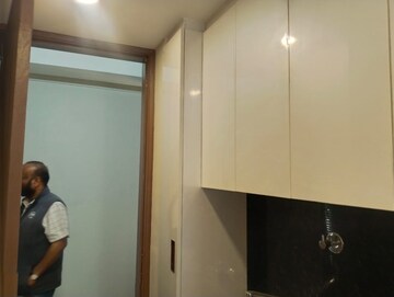 Furnished Amenities in 1 RK Apartment at Unitech Uniworld Gardens, Sector 47 – for Rent