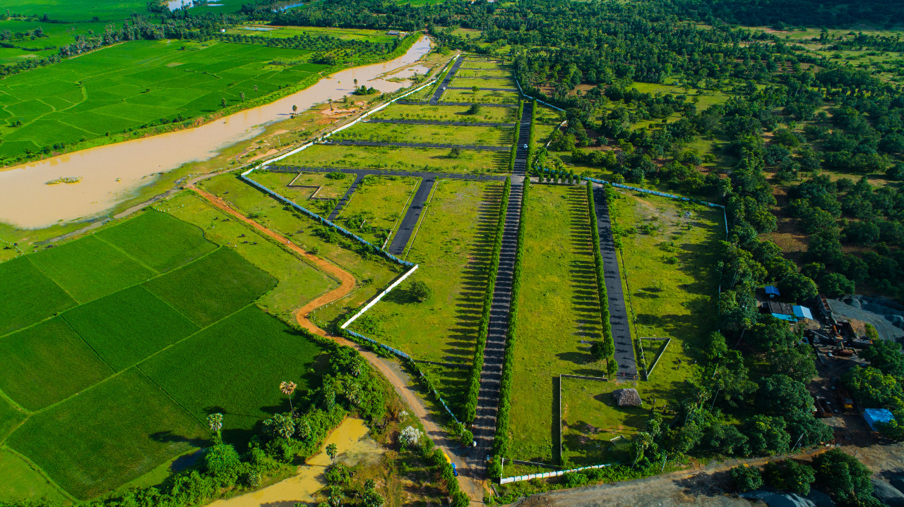 Plot For Sale in Vmrda Approved Plot For S