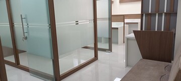 Room in  Office Space at Thaltej – for Rent