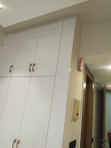 Furnished Amenities in 1 RK Apartment at Unitech Uniworld Gardens, Sector 47 – for Rent