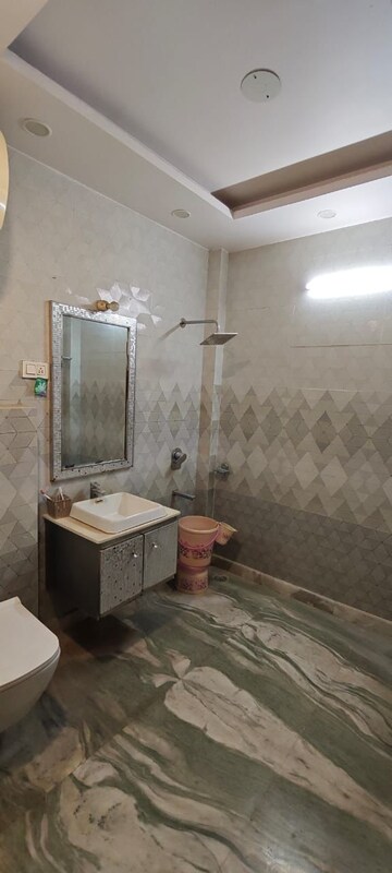 Bathroom in 4 BHK Builder Floor at Shivkripa Orchid Gyan Khand, Gyan Khand I – for Sale