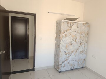 Room in 3 BHK Apartment at Provident Park Square, Kanakapura Road – for Rent
