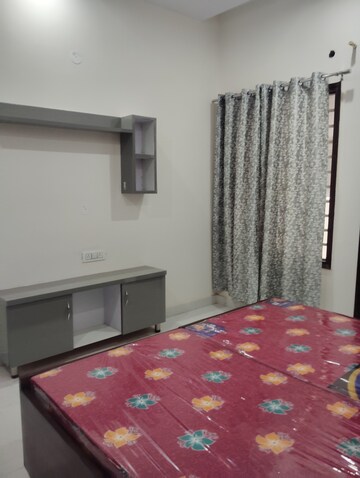 Bedroom in 3 BHK Apartment at Sector 115 – for Rent