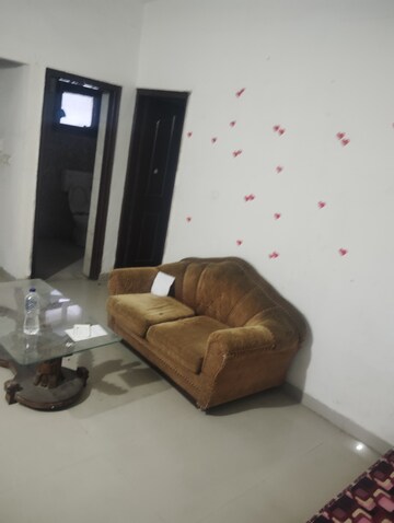 Living Room in 3 BHK Apartment at Sector 115 – for Rent