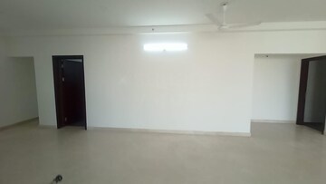 Room in 4 BHK Apartment at Prestige Ivy Leagu, Kondapur – for Rent