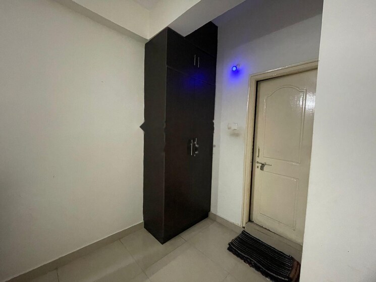 Room, lakshmi-royal-castle 2.5 Bedroom 1200 Sq.Ft. Apartment In Tellapur Hyderabad 8126004