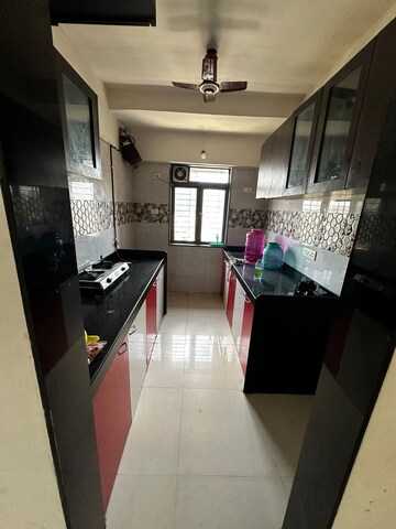 Kitchen in 2.5 BHK Apartment at Kalpataru Towers Kandivali, Kandivali West – for Rent