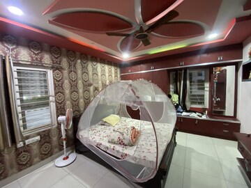 Bedroom in 3 BHK Apartment at Cybercity Rainbow Vistas, Hi Tech City – for Rent