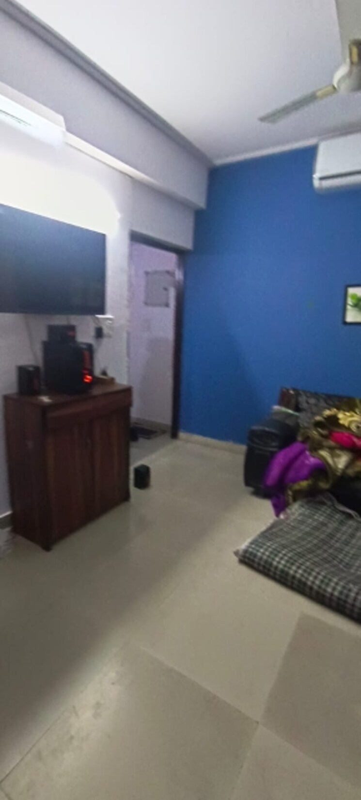 Living Room, supertech-livingston 3 Bedroom 1425 Sq.Ft. Apartment In Sain Vihar Ghaziabad 8126112
