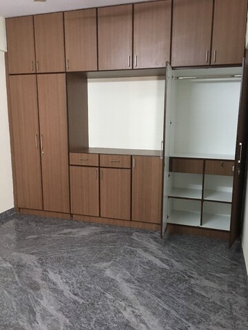 Room in 2 BHK Builder Floor at Hsr Layout – for Rent