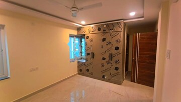 Room in 3 BHK Apartment at Sri Mytri Aavasa, Mokila – for Rent