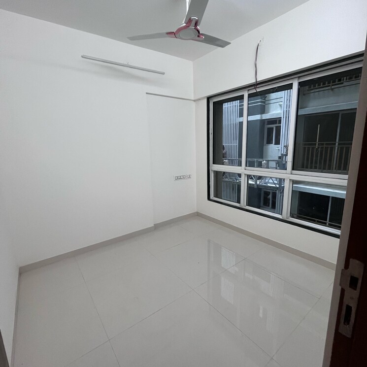 Room, ghatkopar east 2 Bedroom 600 Sq.Ft. Apartment In Ghatkopar East Mumbai 8126174