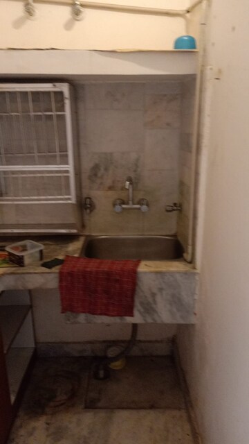 Bathroom in 2 BHK Builder Floor at Sector 16 – for Rent
