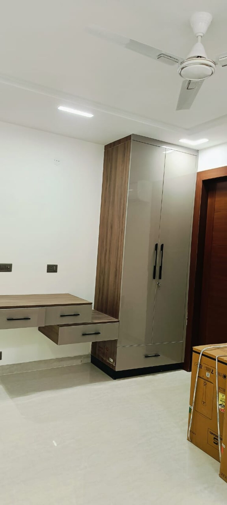 Bathroom, palam-vihar-residents-association 3.5 Bedroom 270 Sq.Yd. Builder Floor In Palam Vihar Gurgaon 8126137