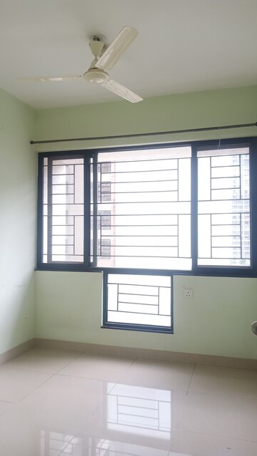Room in 2.5 BHK Apartment at Nanded Lalit, Sinhagad Road – for Sale