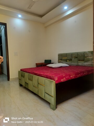 Master Bedroom in 1 BHK Builder Floor at Palm Residency Chhatarpur, Chattarpur – for Rent