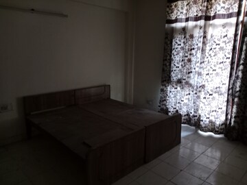 Bedroom in 4 BHK Builder Floor at Sector 49 – for Rent