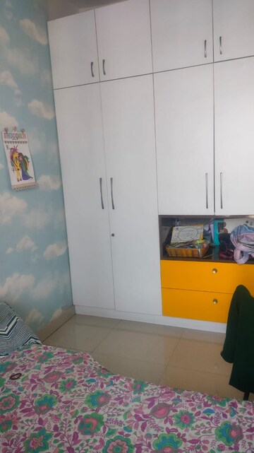 Furnished Amenities in 3 BHK Apartment at Mahagun Mirabella, Sector 79 – for Rent