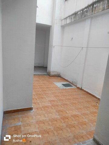 Room in 2 BHK Villa at Ansal Sushant Golf city, Sushant Golf City – for Rent