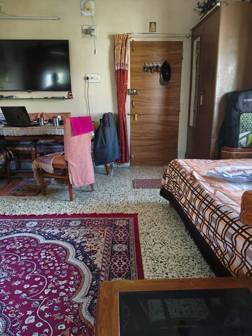 Living Room in 2 BHK Apartment at Thaltej – for Rent