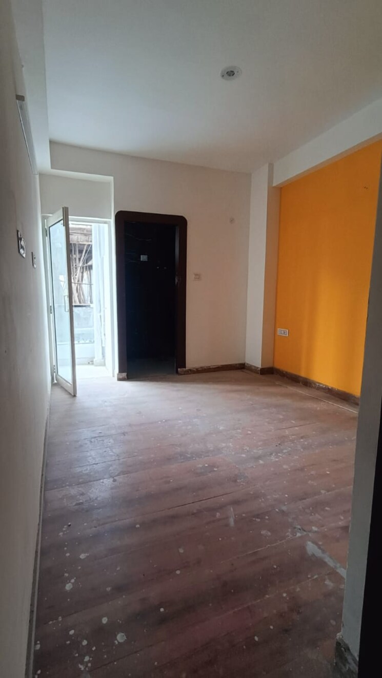 Room, sector 73 3 Bedroom 1350 Sq.Ft. Builder Floor In Sector 73 Noida 8126265