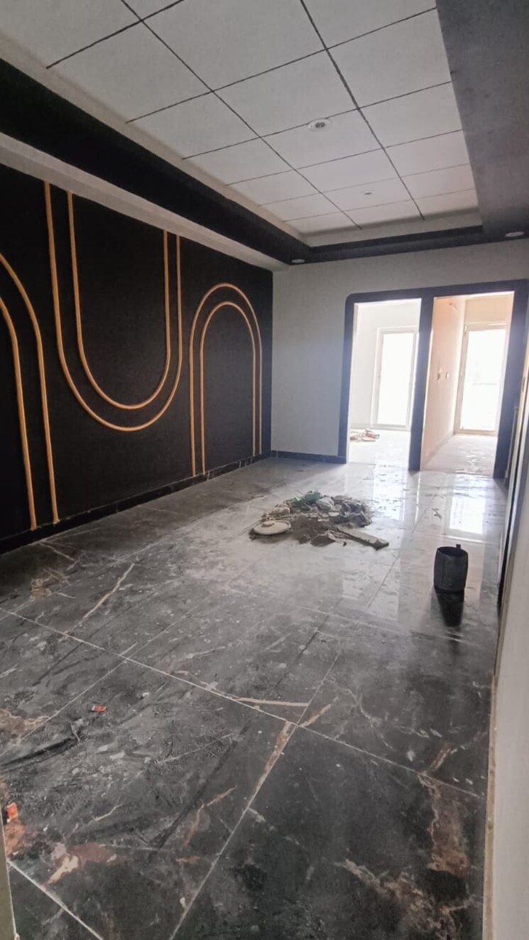 Living Room, sector 73 3 Bedroom 1350 Sq.Ft. Builder Floor In Sector 73 Noida 8126265