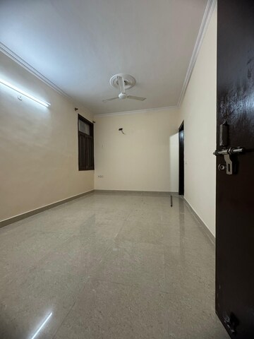 Master Bedroom in 2 BHK Builder Floor at Chattarpur – for Rent