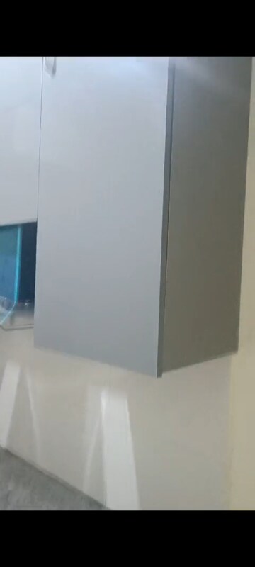 Room in 2 BHK Apartment at Pyramid Heights, Sector 85 – for Rent