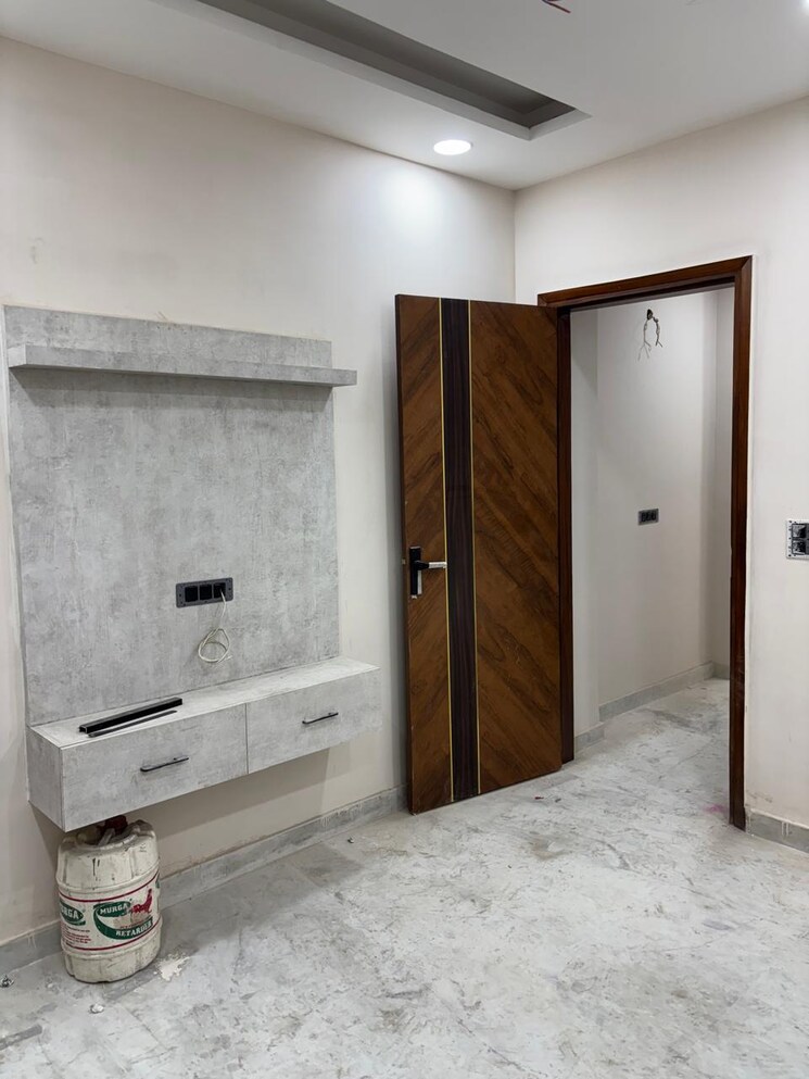 Room, mansarover garden 3 Bedroom 1215 Sq.Ft. Builder Floor In Mansarover Garden Delhi 8126313