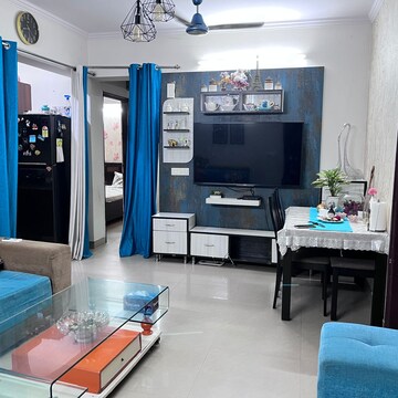 Living Room in 2.5 BHK Apartment at Sethi Max Royale, Sector 76 – for Sale