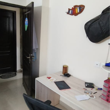 Team Area in 2.5 BHK Apartment at Sethi Max Royale, Sector 76 – for Sale