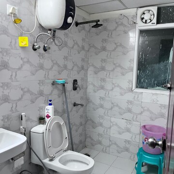 Bathroom in 2.5 BHK Apartment at Sethi Max Royale, Sector 76 – for Sale