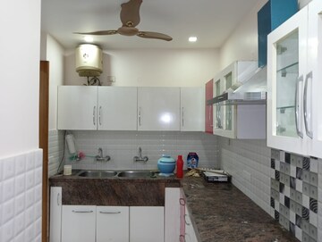 Kitchen in 3 BHK Builder Floor at Sector 27 – for Rent