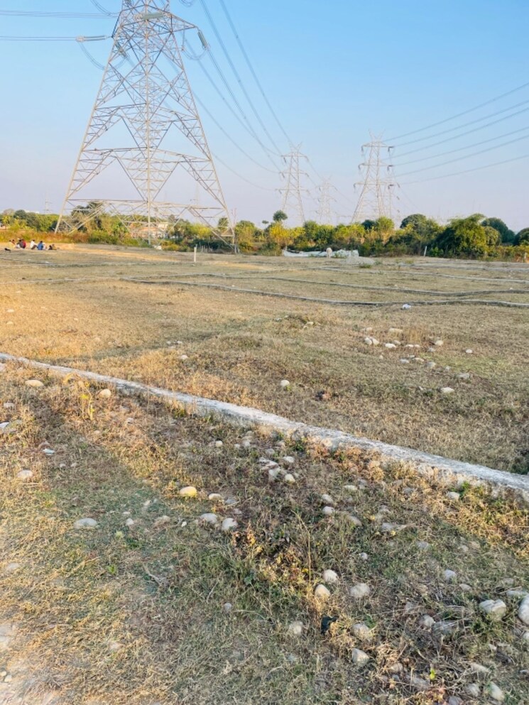 undefined, shimla bypass road  104 Sq.Yd. Plot In Shimla Bypass Road Dehradun 8126340