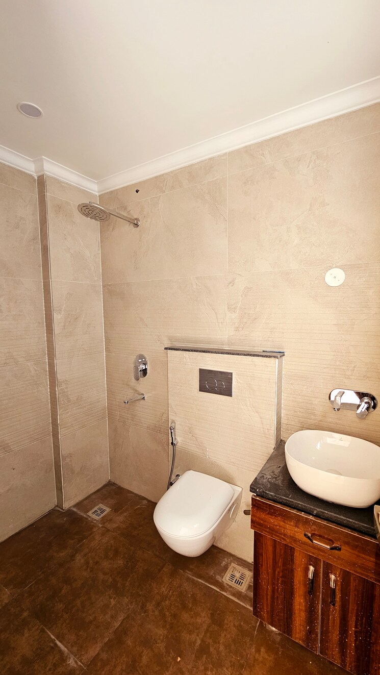 Bathroom, ansal-api-esencia 3 Bedroom 2025 Sq.Ft. Builder Floor In Sector 67 Gurgaon 8126402