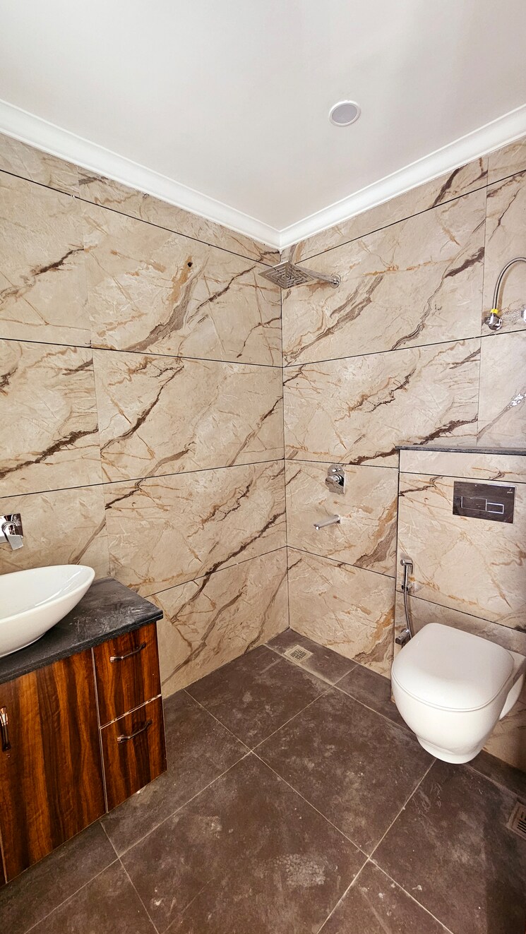Bathroom, ansal-api-esencia 3 Bedroom 2025 Sq.Ft. Builder Floor In Sector 67 Gurgaon 8126402