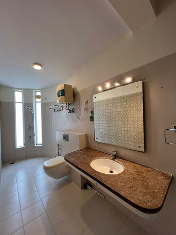 Attached Bathroom in 3.5 BHK Apartment at Spaze Privy, Sector 72 – for Rent