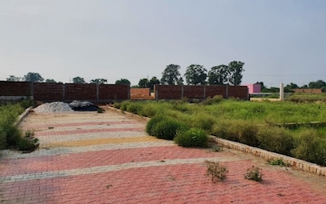 Plot For Sale in Sikandrabad