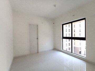 Room in 1 BHK Apartment at Runwal Gardens, Dombivli East – for Rent