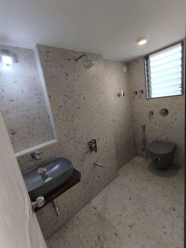 Bathroom, pushpak nagar 1 Bedroom 685 Sq.Ft. Apartment In Pushpak Nagar Navi Mumbai 8126501