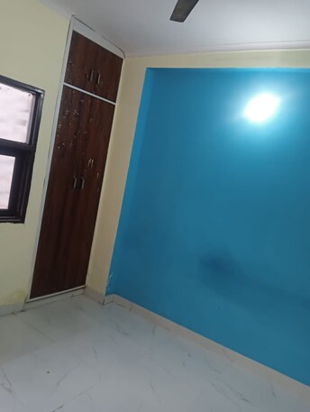 2 BHK Builder Floor For Rent in Dwarka Mor Delhi  8126543