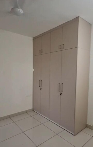 Room in 2 BHK Apartment at Prestige Finsbury Park Hyde, Bagaluru  – for Rent
