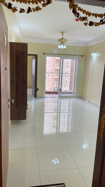 Living Room in 2 BHK Apartment at Prestige Finsbury Park Hyde, Bagaluru  – for Rent