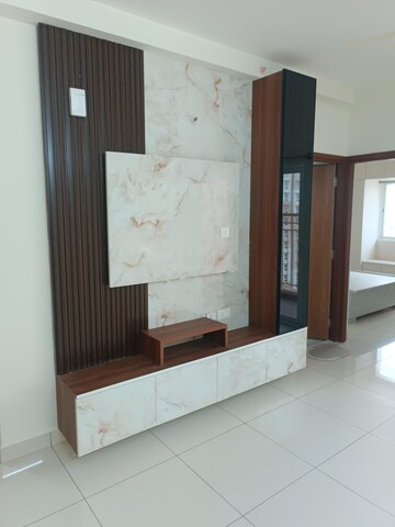 Room in 2 BHK Apartment at Prestige Finsbury Park Hyde, Bagaluru  – for Rent
