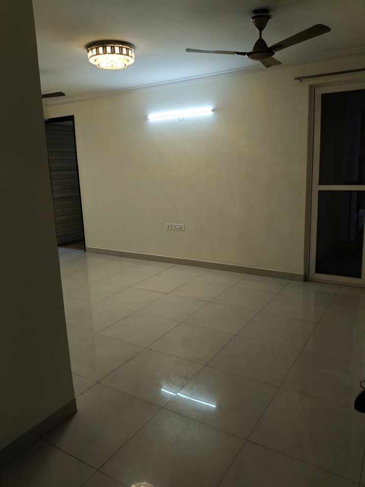 Room, dhakoli village 3 Bedroom 1760 Sq.Ft. Apartment In Dhakoli Village Zirakpur 8126557