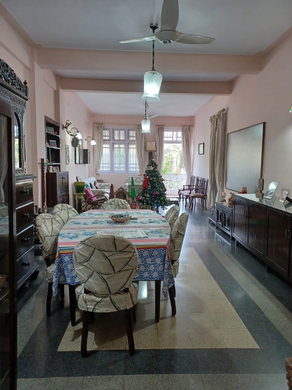 4 BHK + Servant Room Apartment For Sale in Motabhoy Mansion 