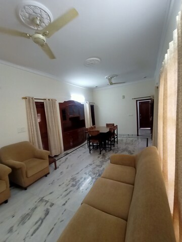 Living Room in 2 BHK Independent House at Sector 16 – for Rent